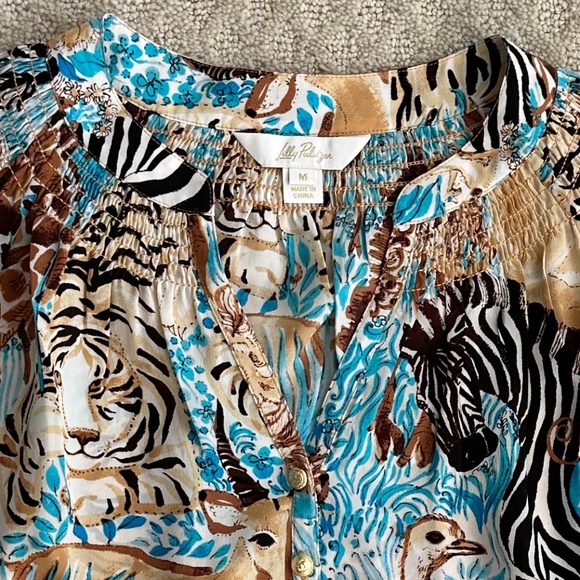 Lilly Pulitzer Elsa 100% Silk Blouse Lilly's Zoo Print M Smocked Timeless NWOT - Picture 4 of 16